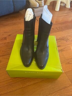 Gianni Bini Black Leather Pointed Ankle Booties